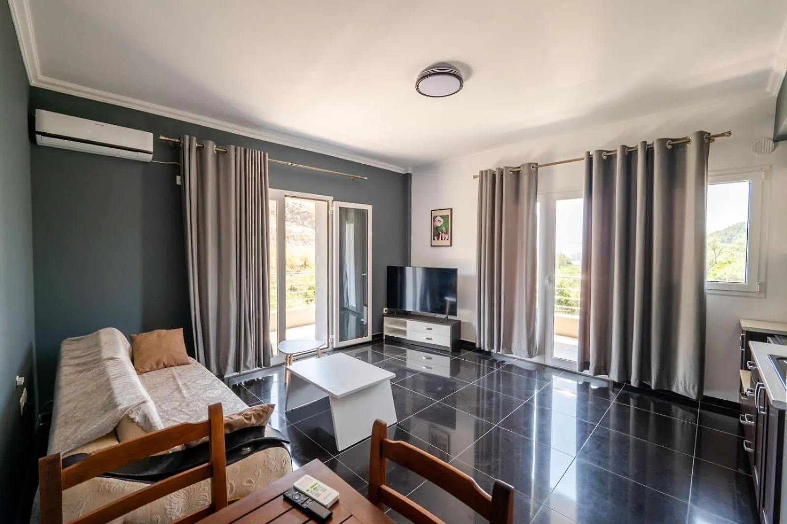Vila Andrea Himarë Arnavutluk
